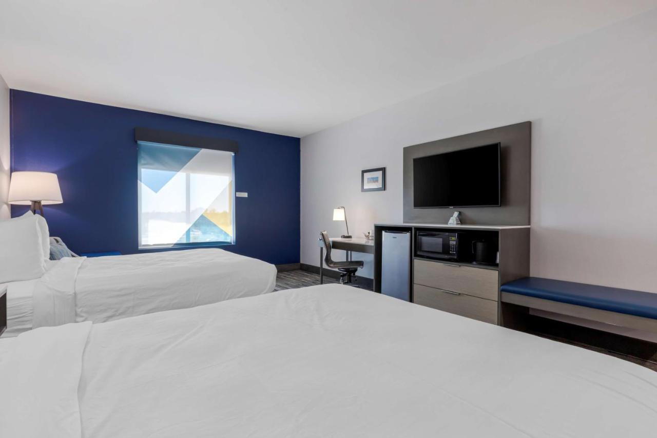 Best Western Plus Choctaw Inn & Suites Bagian luar foto