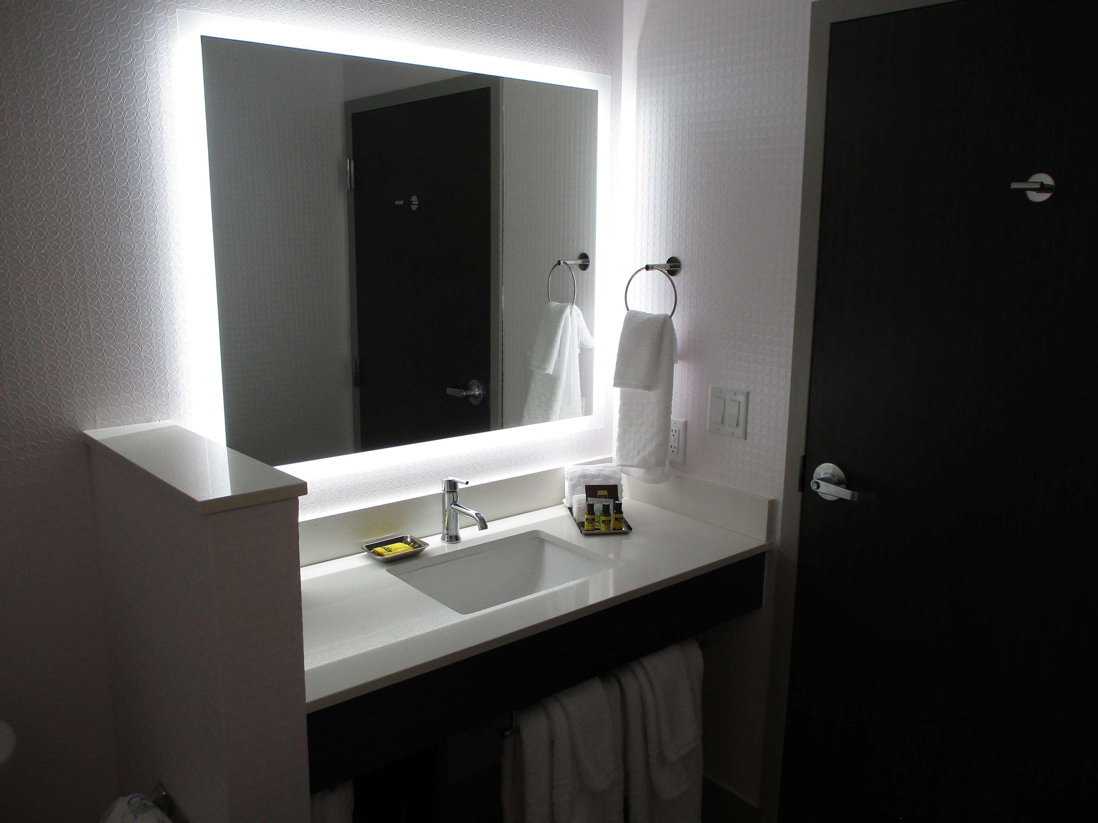 Best Western Plus Choctaw Inn & Suites Bagian luar foto