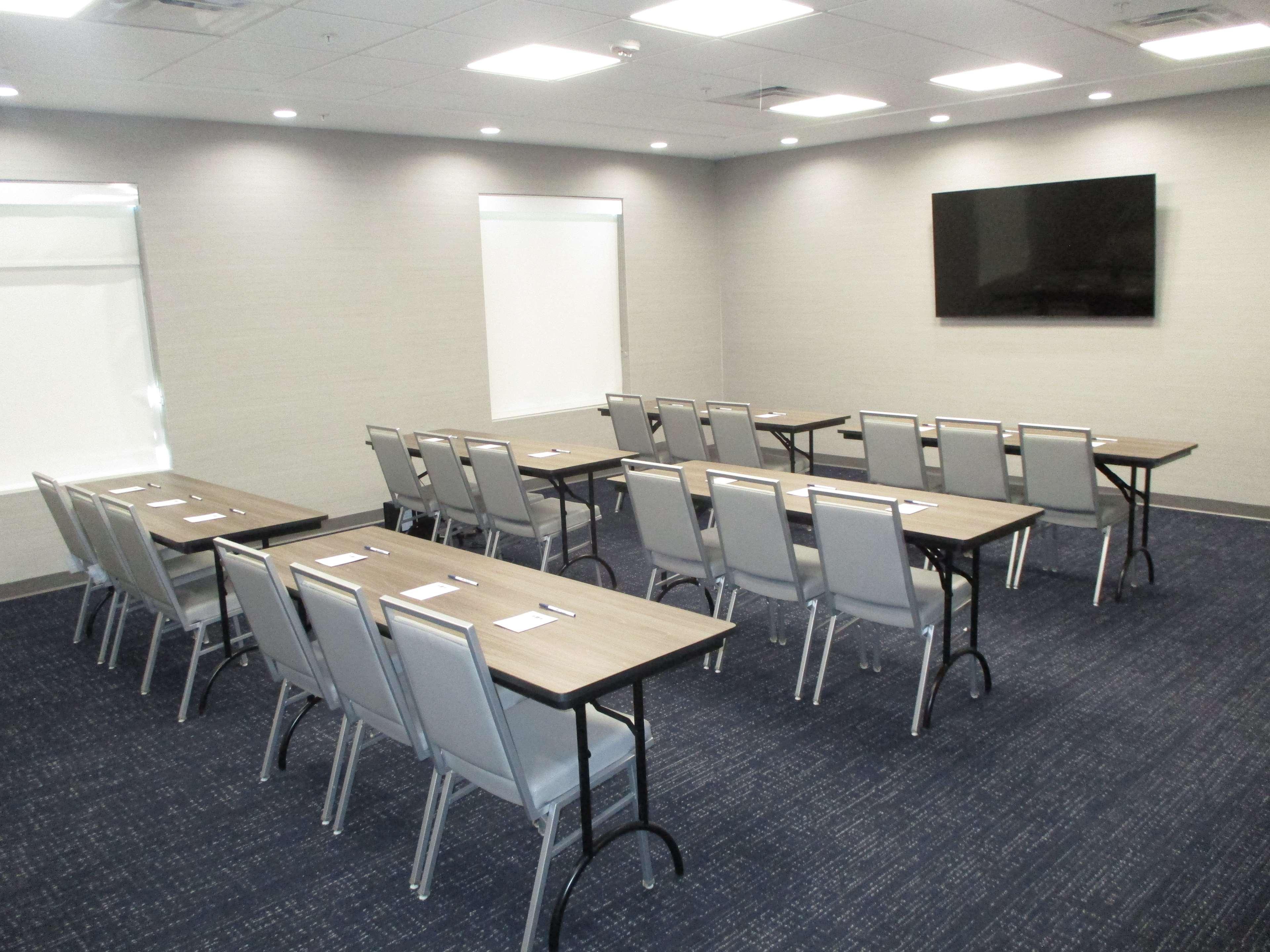 Best Western Plus Choctaw Inn & Suites Bagian luar foto