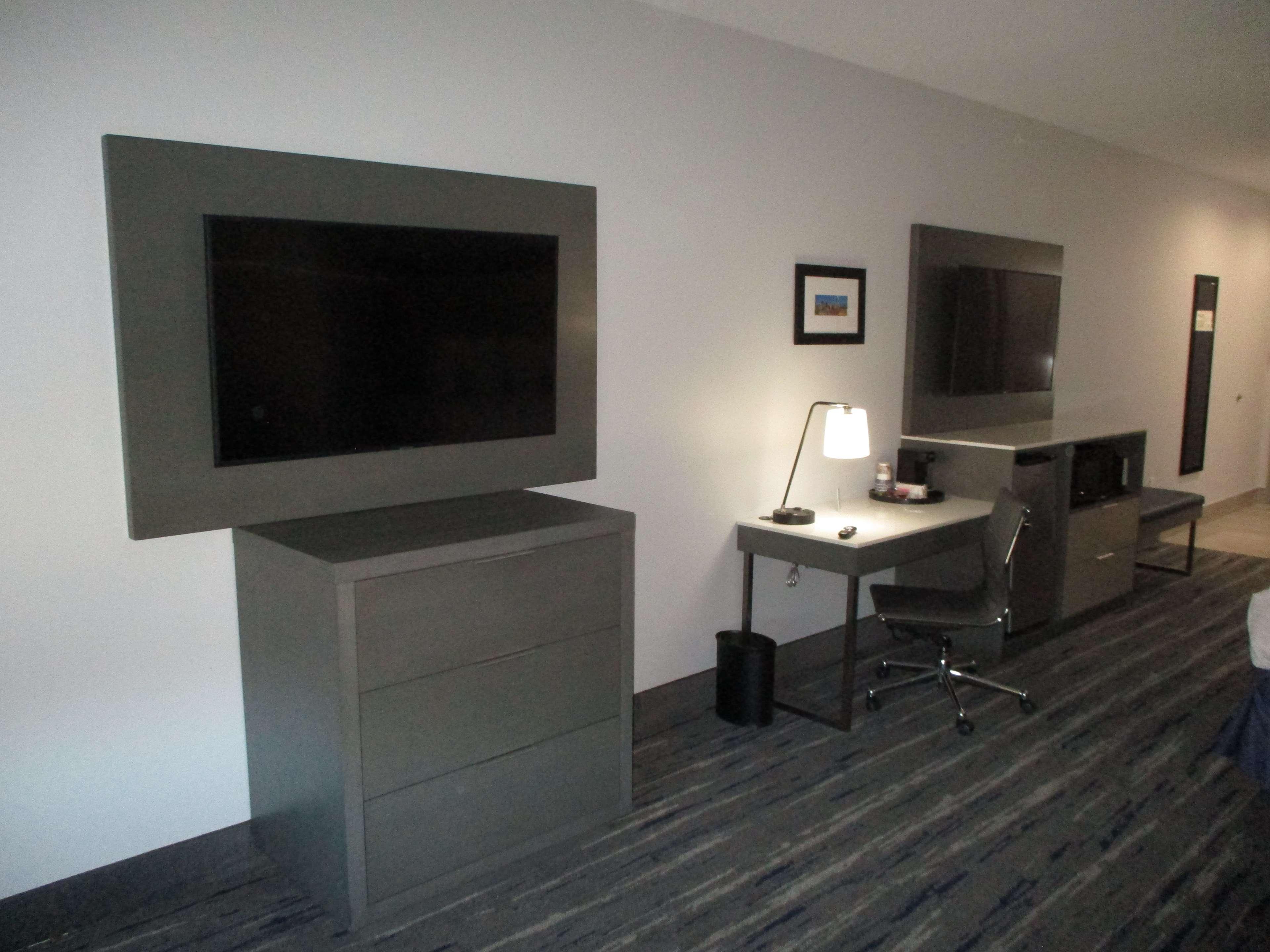 Best Western Plus Choctaw Inn & Suites Bagian luar foto