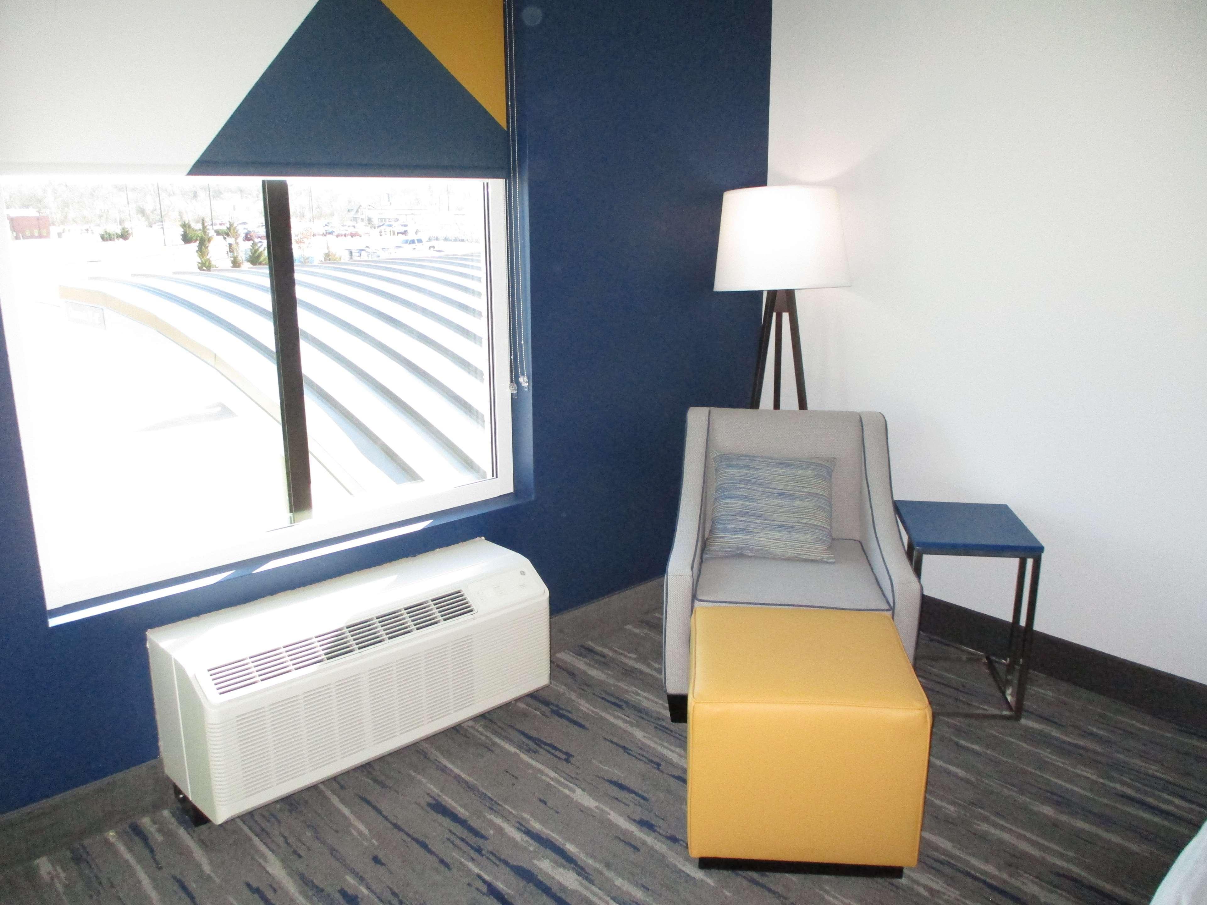 Best Western Plus Choctaw Inn & Suites Bagian luar foto