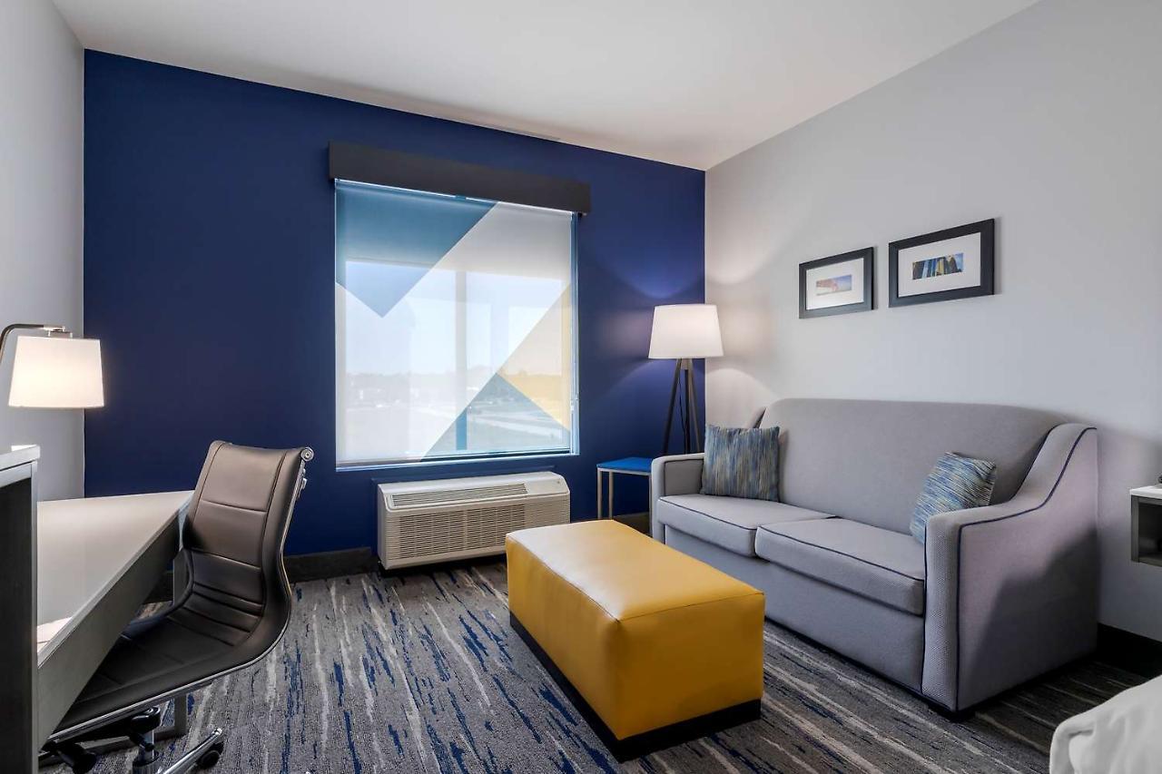Best Western Plus Choctaw Inn & Suites Bagian luar foto