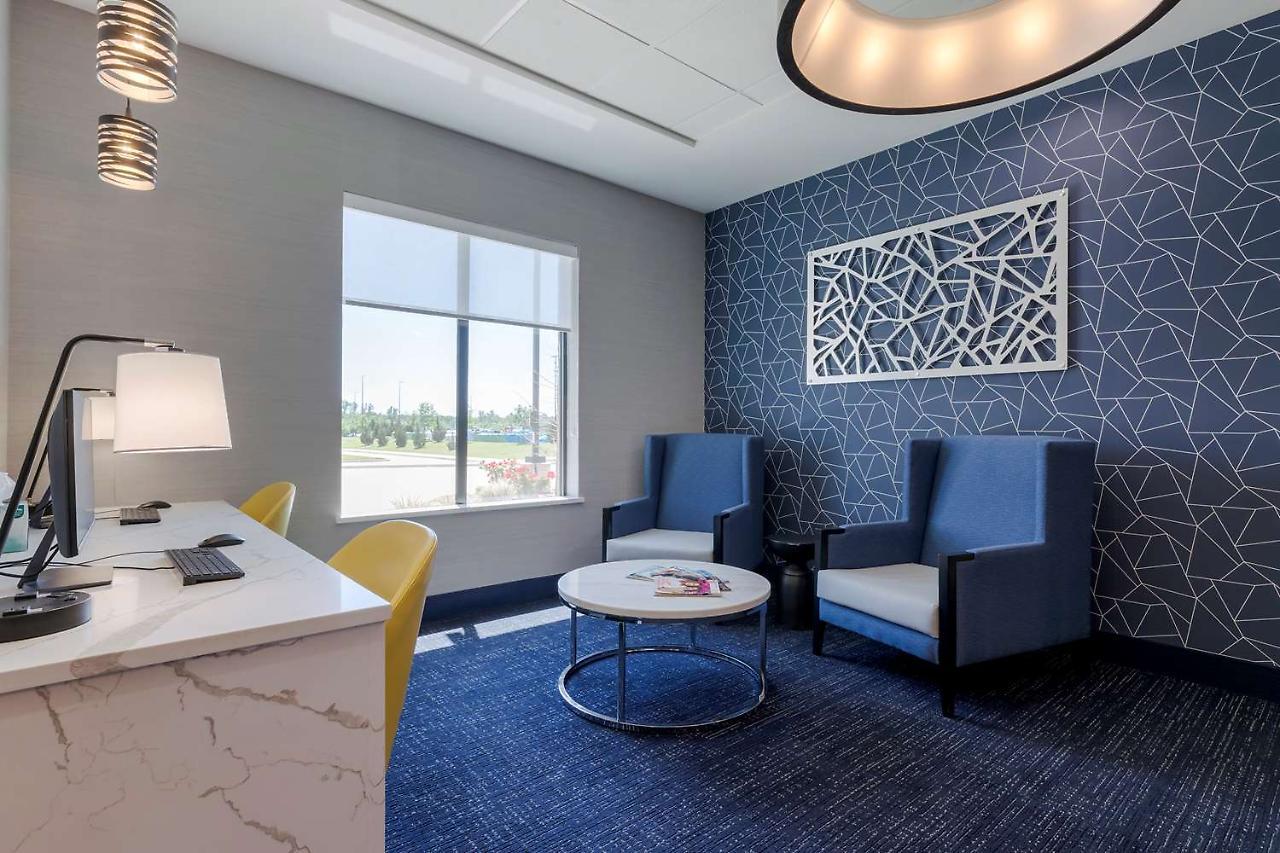 Best Western Plus Choctaw Inn & Suites Bagian luar foto